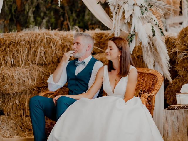 Le mariage de Nicolas et Barbara à Saint-Georges-de-Mons, Puy-de-Dôme 25