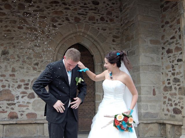 Le mariage de Axel et Emilie à Panazol, Haute-Vienne 24