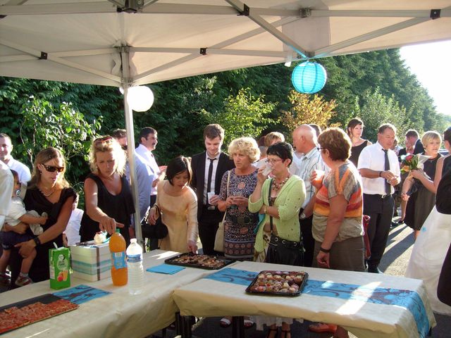 Le mariage de Axel et Emilie à Panazol, Haute-Vienne 45