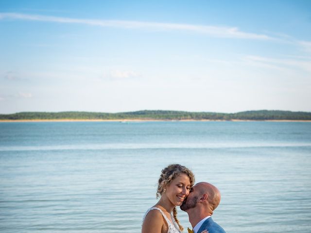 Le mariage de Clémentine et Paul à Le Château-d&apos;Oléron, Charente Maritime 32