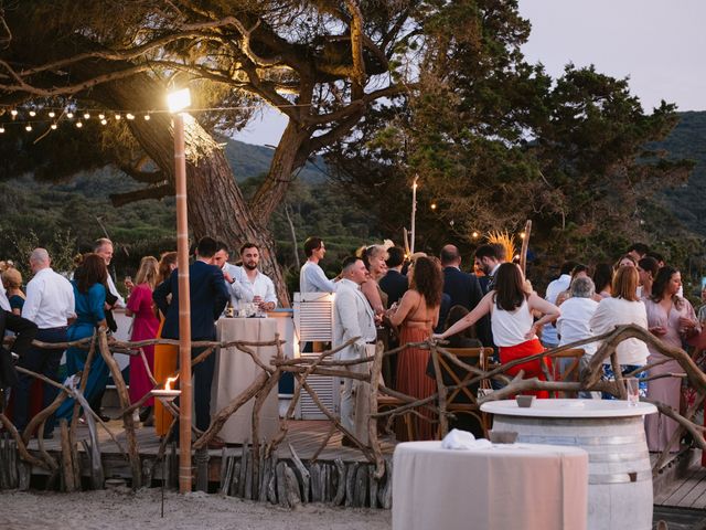 Le mariage de Antoine et Laurenne à Pietrosella, Corse 13