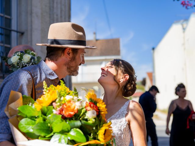 Le mariage de Romuald et Sophie à Saint-Astier, Dordogne 10