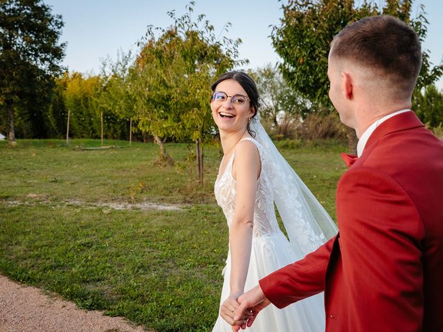 Le mariage de Benoit et Céline à Saint-Hilaire-de-Brens, Isère 8