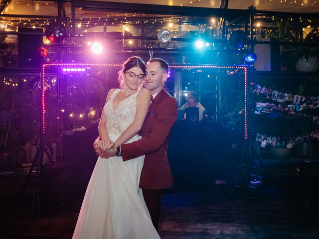 Le mariage de Benoit et Céline à Saint-Hilaire-de-Brens, Isère 36