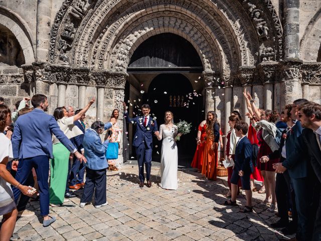 Le mariage de Thomas et Noémie à Cognac, Charente 13