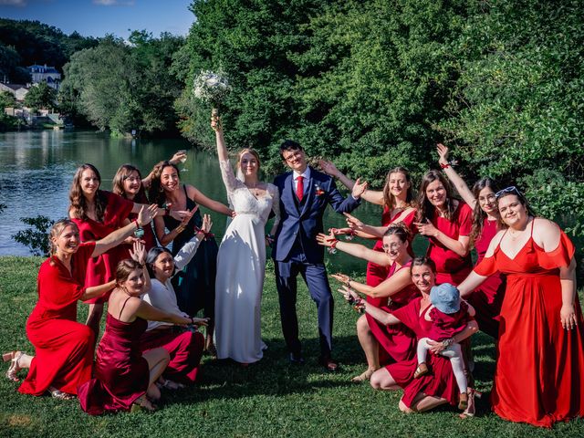 Le mariage de Thomas et Noémie à Cognac, Charente 27