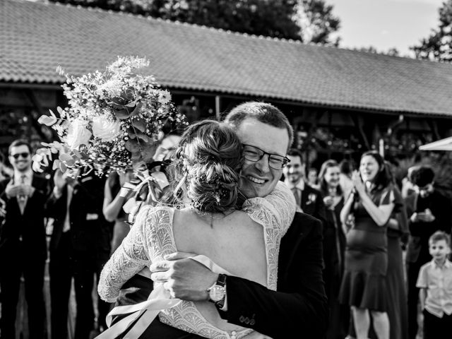 Le mariage de Thomas et Noémie à Cognac, Charente 39