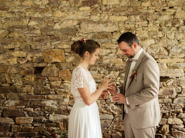 Le mariage de Thibaut et Mona à Réminiac, Morbihan 33