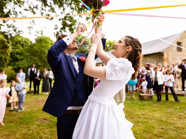 Le mariage de Grégoire et Charlotte à Saint-Rémy-du-Plain, Ille et Vilaine 33