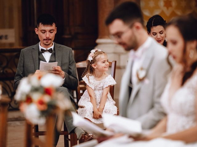 Le mariage de Clément et Marie à Lantignié, Rhône 15