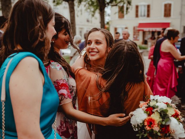 Le mariage de Clément et Marie à Lantignié, Rhône 29