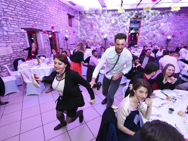 Le mariage de Vincent et Laetitia à Chevigny-Saint-Sauveur, Côte d&apos;Or 102