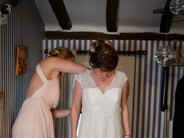 Le mariage de Stéphane et Claudia à Giroussens, Tarn 12