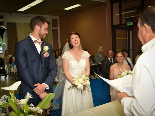 Le mariage de Stéphane et Claudia à Giroussens, Tarn 22