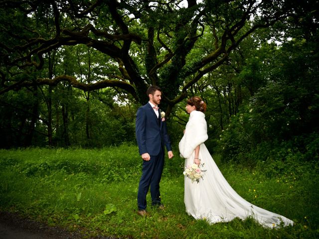 Le mariage de Stéphane et Claudia à Giroussens, Tarn 54