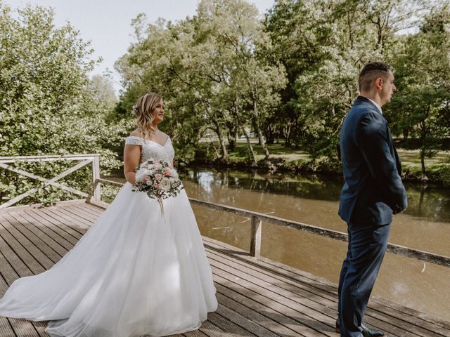Le mariage de Dylan et Laura à Saint-Philbert-de-Grand-Lieu, Loire Atlantique 3