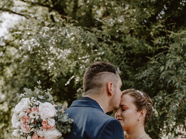 Le mariage de Dylan et Laura à Saint-Philbert-de-Grand-Lieu, Loire Atlantique 1