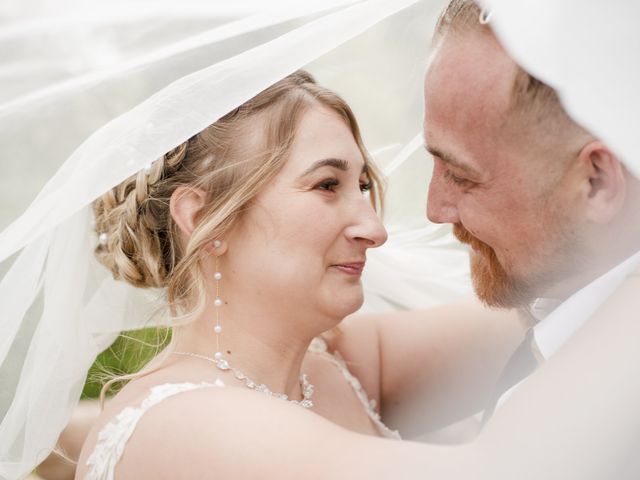 Le mariage de Wilfried et Johanna à Jaillans, Drôme 6