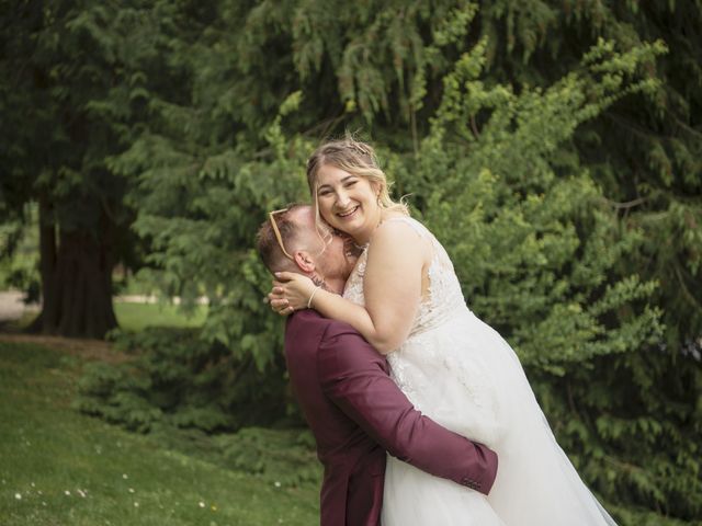 Le mariage de Wilfried et Johanna à Jaillans, Drôme 24