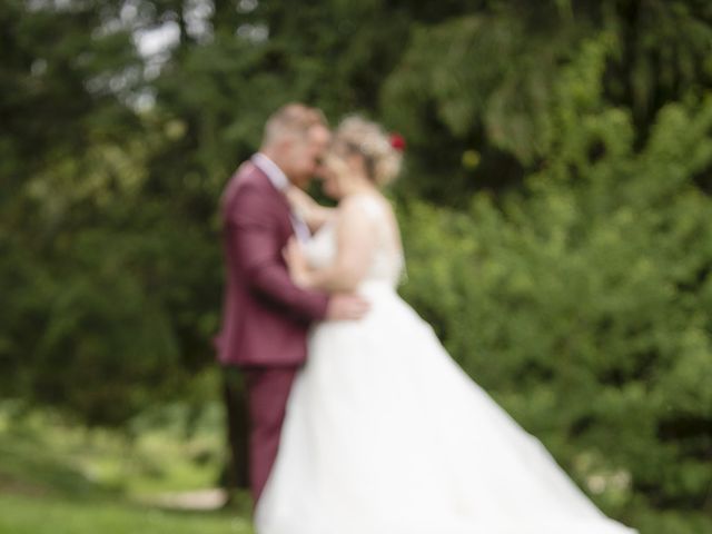 Le mariage de Wilfried et Johanna à Jaillans, Drôme 25