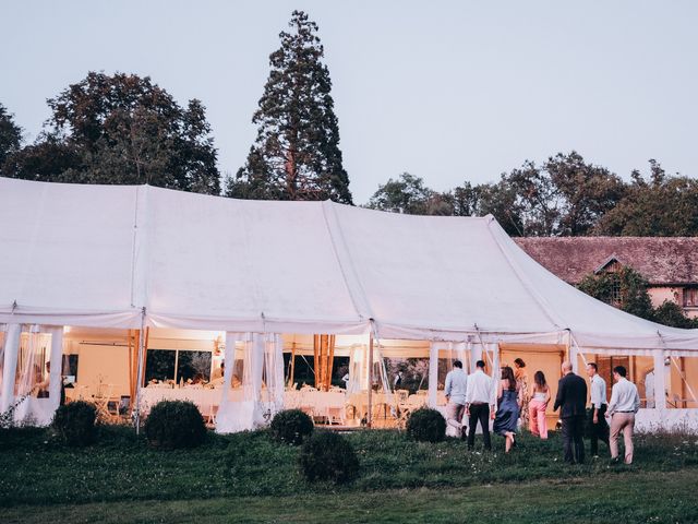 Le mariage de Gabriel et Karin à Saint-Valérien, Yonne 93