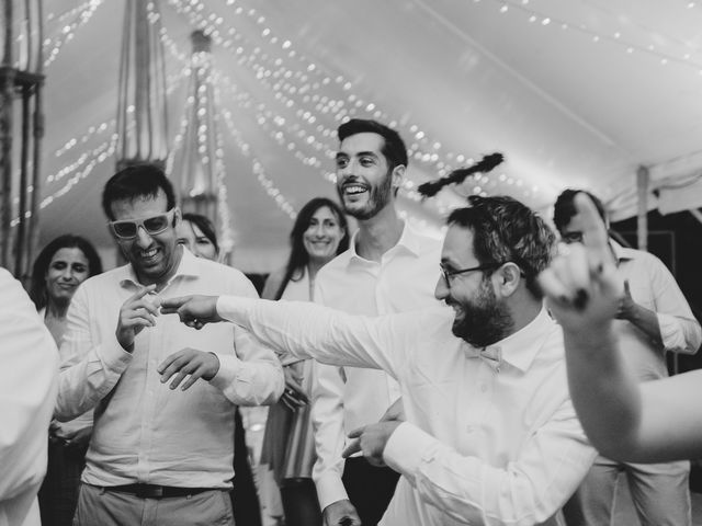 Le mariage de Gabriel et Karin à Saint-Valérien, Yonne 107