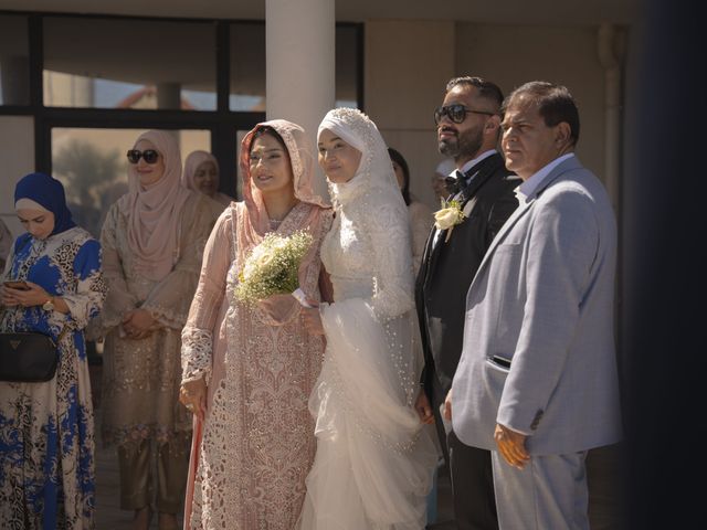 Le mariage de Sheryaar et Meriem à Carrières-sous-Poissy, Yvelines 11