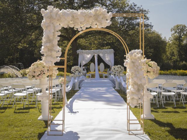 Le mariage de Sheryaar et Meriem à Carrières-sous-Poissy, Yvelines 21