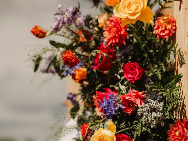 Le mariage de Nicolas et Lisa à Sault, Vaucluse 3