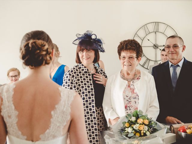 Le mariage de Kevin et Laure à Cubzac-les-Ponts, Gironde 6