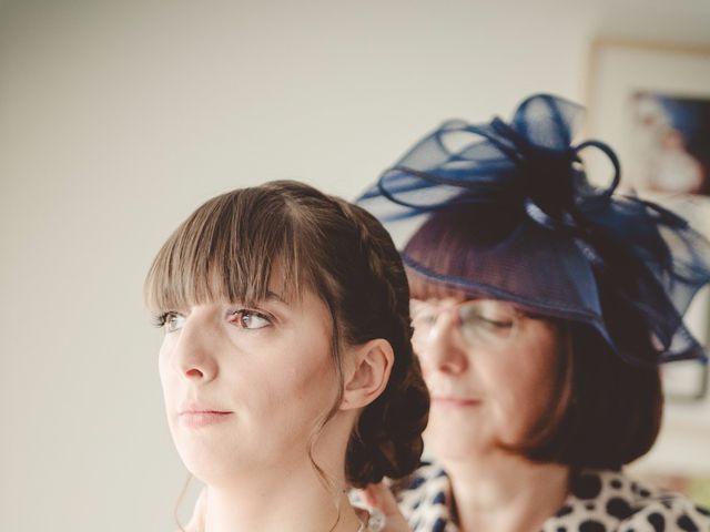 Le mariage de Kevin et Laure à Cubzac-les-Ponts, Gironde 7