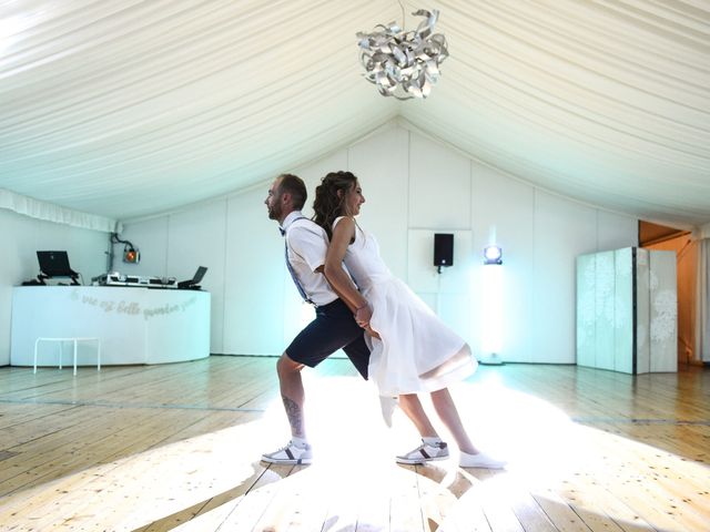 Le mariage de Alexandre et Gaëlle à Dole, Jura 13