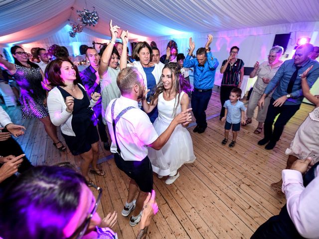 Le mariage de Alexandre et Gaëlle à Dole, Jura 16