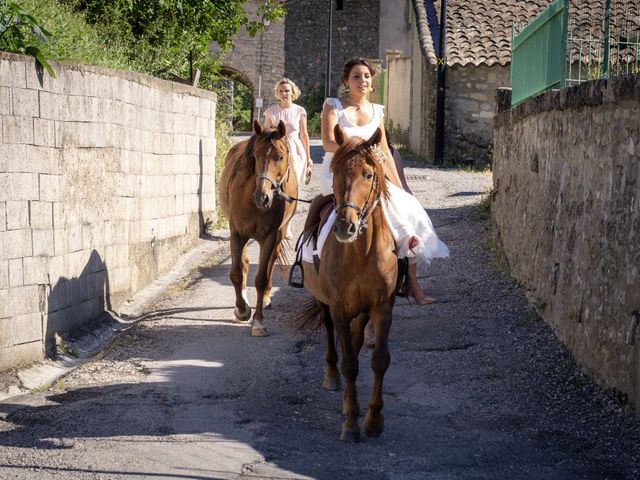 Le mariage de Xavier et Anais à Sainte-Anastasie-sur-Issole, Var 42