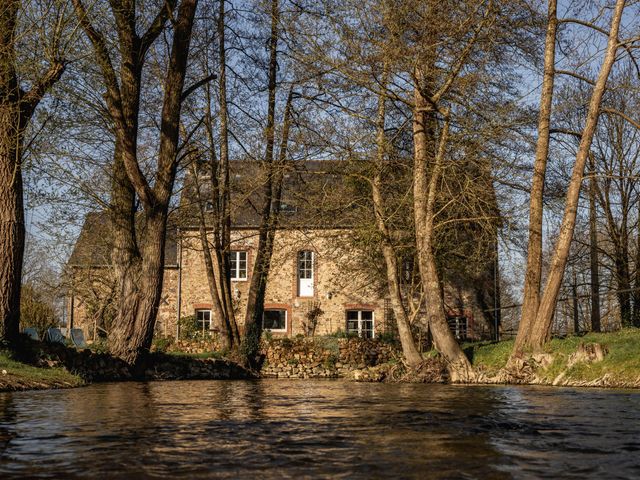 Le mariage de Marin et Moïra à Sainte-Suzanne, Mayenne 2