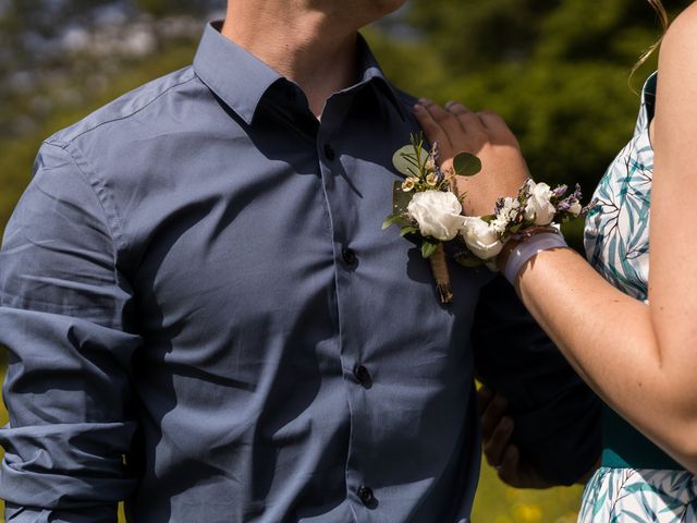 Le mariage de Marin et Moïra à Sainte-Suzanne, Mayenne 8