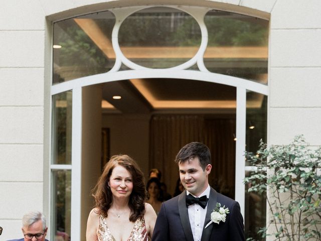 Le mariage de Collin et Jeane Claire à Paris, Paris 40