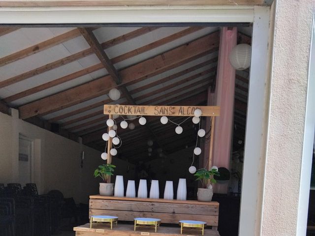 Le mariage de Johnny et Tiphaine à Giremoutiers, Seine-et-Marne 8