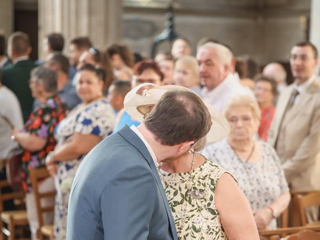 Le mariage de Thomas et Mélanie à Tuffé, Sarthe 86