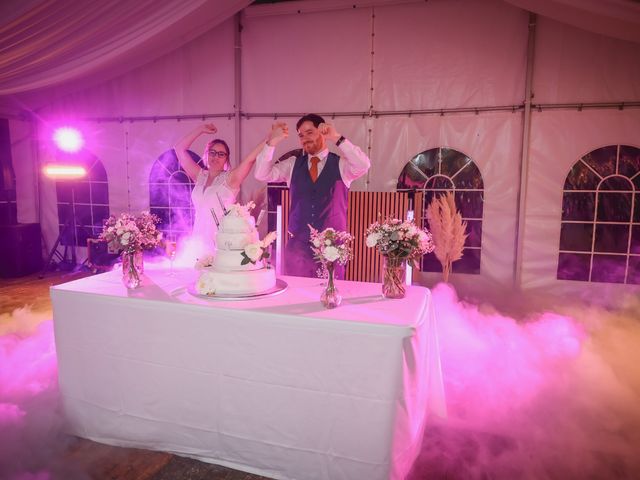 Le mariage de Thomas et Mélanie à Tuffé, Sarthe 237