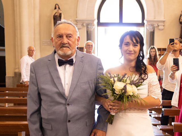 Le mariage de Nicolas et Bérengère à Charmes-sur-Rhône, Ardèche 9