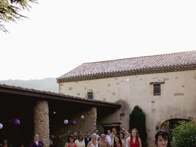 Le mariage de Nicolas et Bérengère à Charmes-sur-Rhône, Ardèche 30