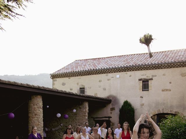 Le mariage de Nicolas et Bérengère à Charmes-sur-Rhône, Ardèche 31