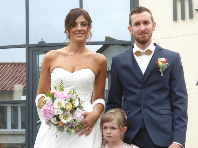 Le mariage de Geoffrey et Charlene à Saint-Julien-des-Landes, Vendée 4