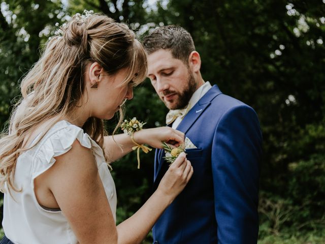 Le mariage de Damien et Alix à Coulgens, Charente 1