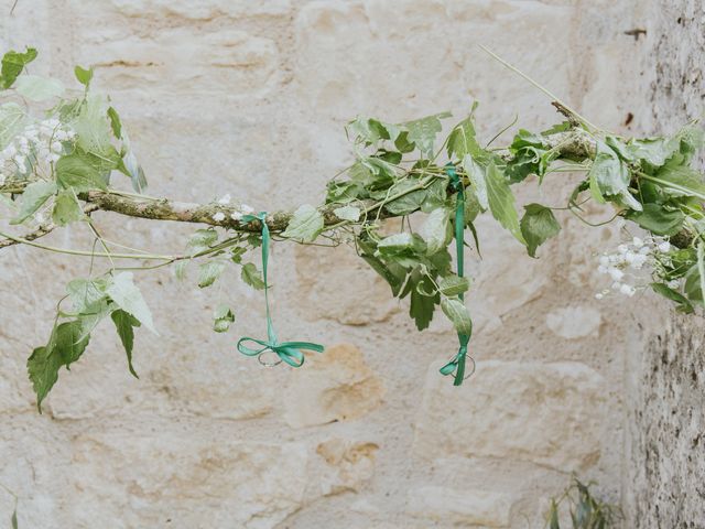 Le mariage de Damien et Alix à Coulgens, Charente 9