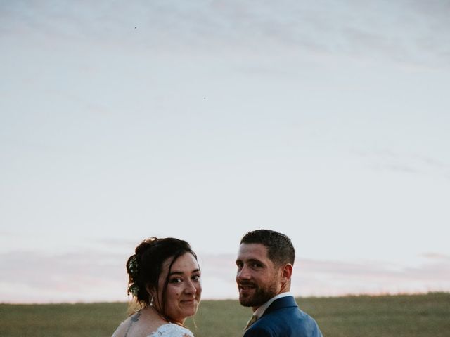 Le mariage de Damien et Alix à Coulgens, Charente 19