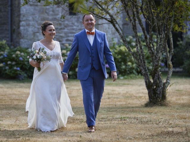 Le mariage de Anne-Marie  et Christophe à Treffléan, Morbihan 13