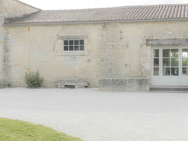 Le mariage de Thibault et Clémence à La Couarde-sur-Mer, Charente Maritime 61