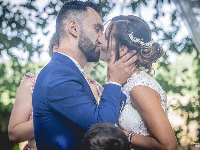 Le mariage de Florent et Emmanuelle à Léoville, Charente Maritime 18